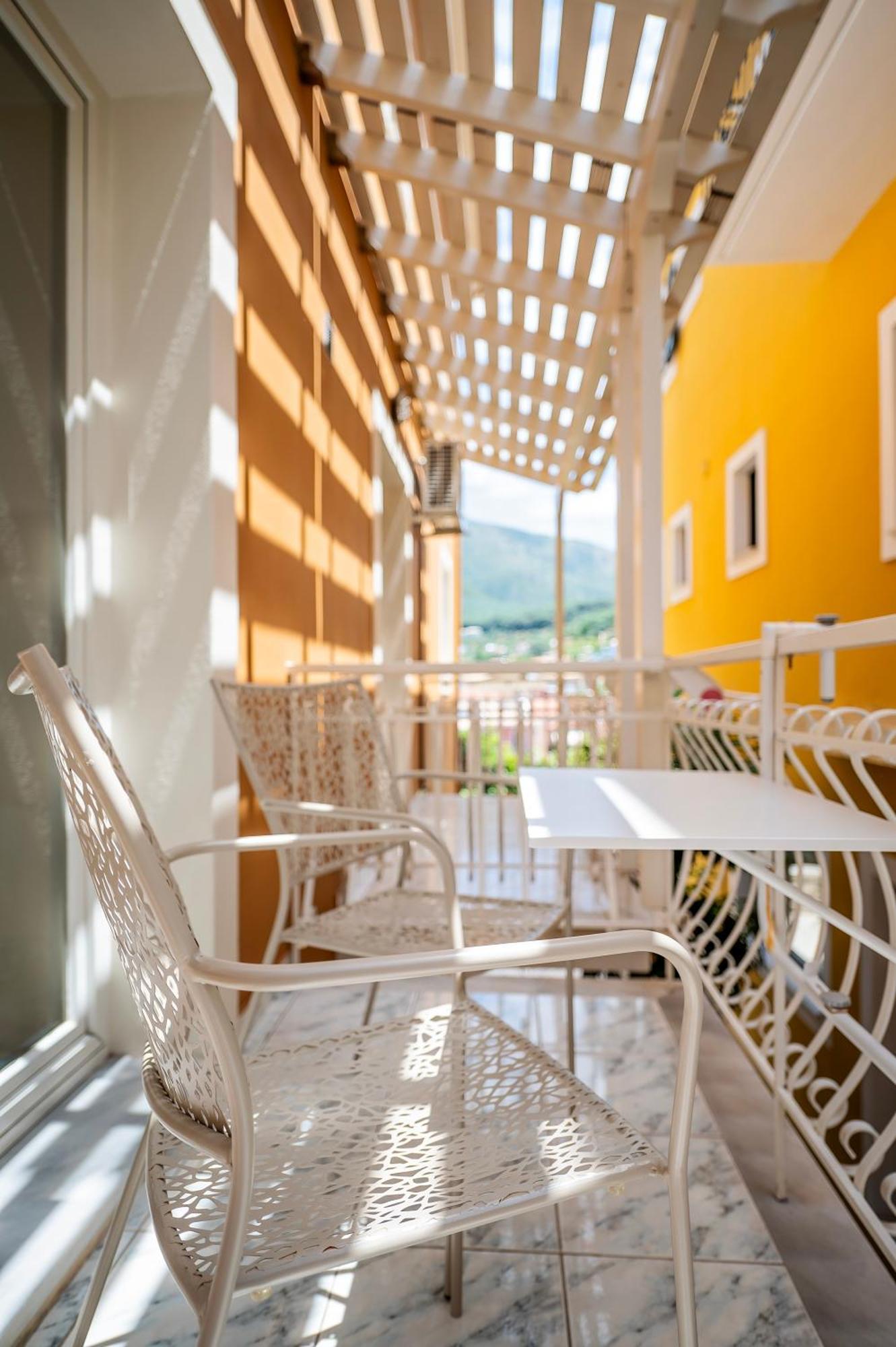 Astra Apartment Parga Exterior photo